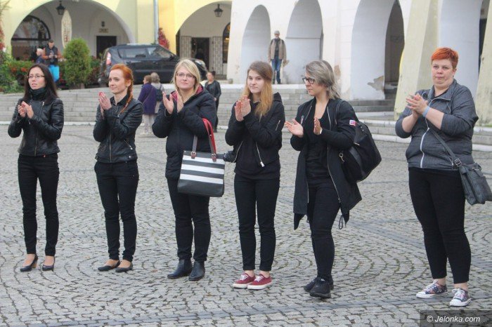kobiety-mowia-stanowcze-nie-zakazowi-aborcji-foto-65298