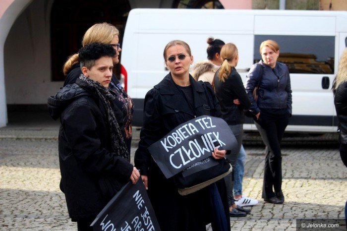 kobiety-mowia-stanowcze-nie-zakazowi-aborcji-foto-65298