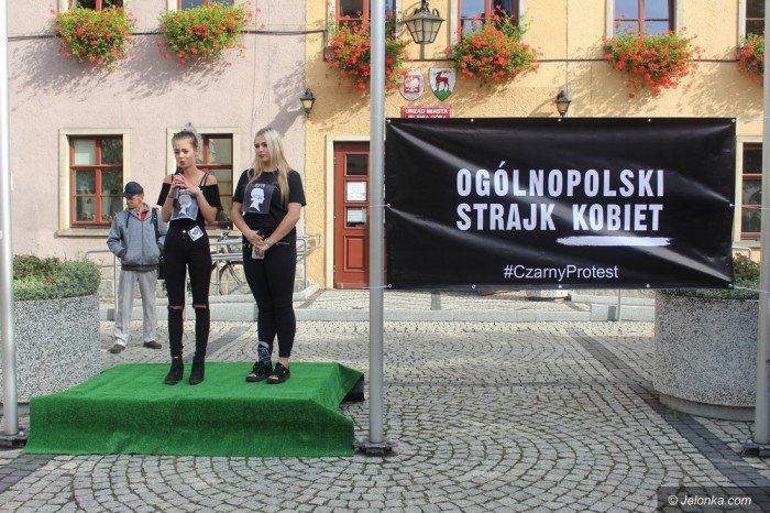 kobiety-mowia-stanowcze-nie-zakazowi-aborcji-foto-65298