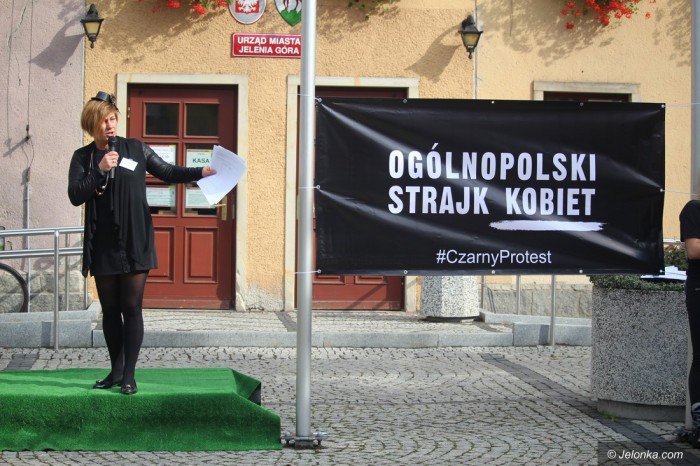 kobiety-mowia-stanowcze-nie-zakazowi-aborcji-foto-65298