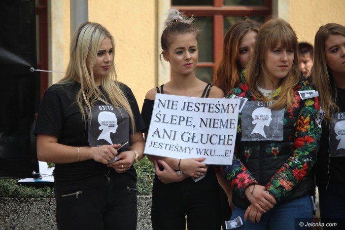 kobiety-mowia-stanowcze-nie-zakazowi-aborcji-foto-65298