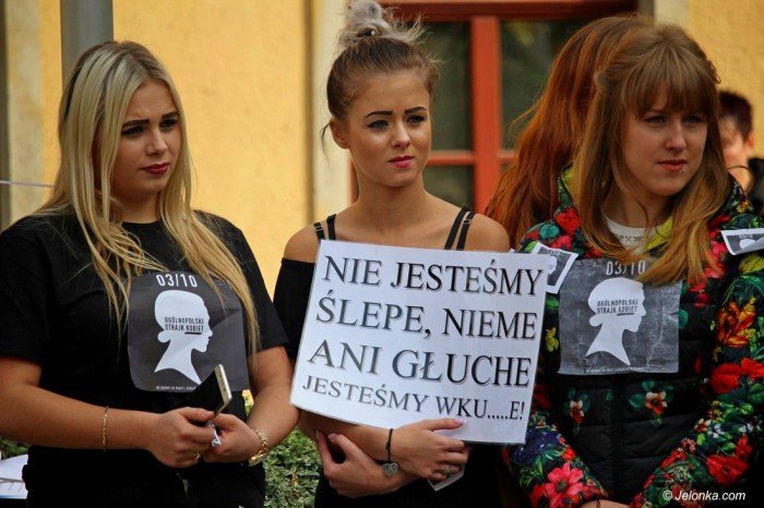 kobiety-mowia-stanowcze-nie-zakazowi-aborcji-foto-65298