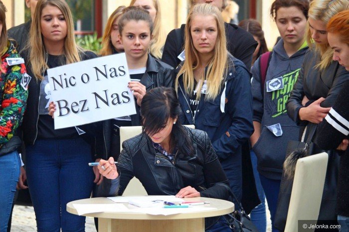 kobiety-mowia-stanowcze-nie-zakazowi-aborcji-foto-65298