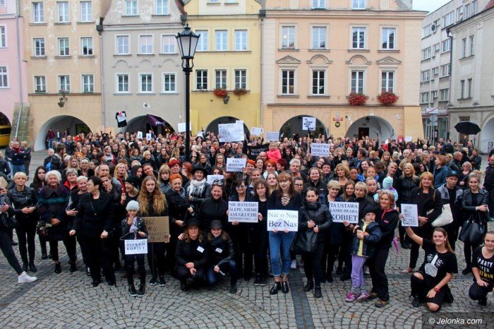 krotkie-spiecia-na-demonstracji-ws-aborcji-foto-65320