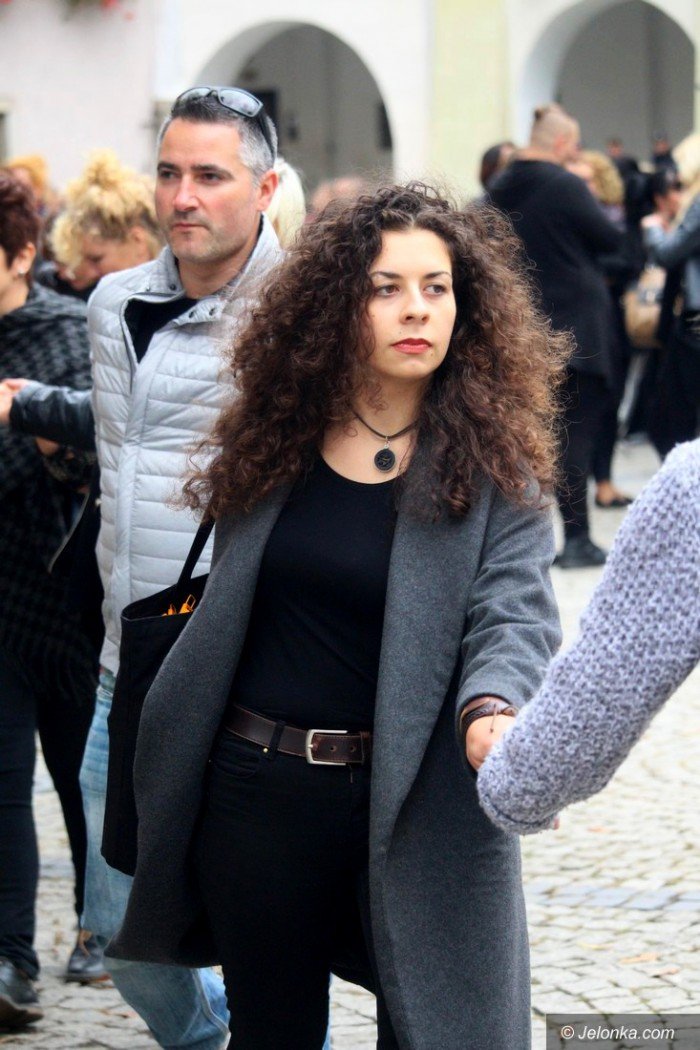 krotkie-spiecia-na-demonstracji-ws-aborcji-foto-65320