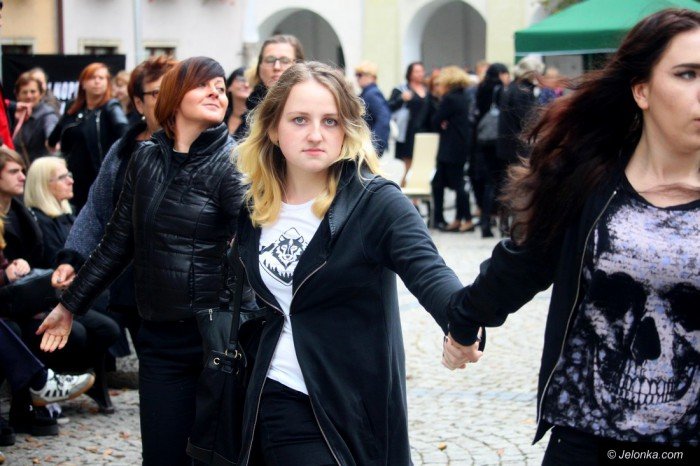 krotkie-spiecia-na-demonstracji-ws-aborcji-foto-65320
