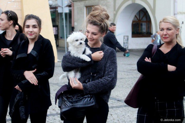 krotkie-spiecia-na-demonstracji-ws-aborcji-foto-65320