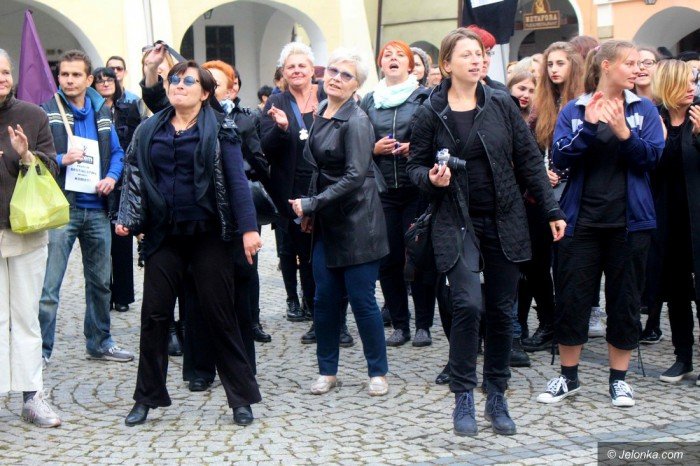 krotkie-spiecia-na-demonstracji-ws-aborcji-foto-65320