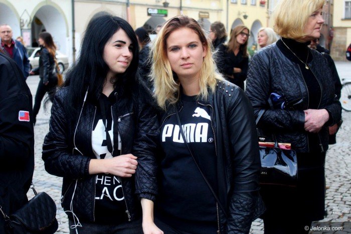 krotkie-spiecia-na-demonstracji-ws-aborcji-foto-65320