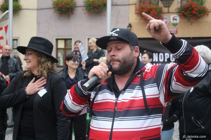krotkie-spiecia-na-demonstracji-ws-aborcji-foto-65320