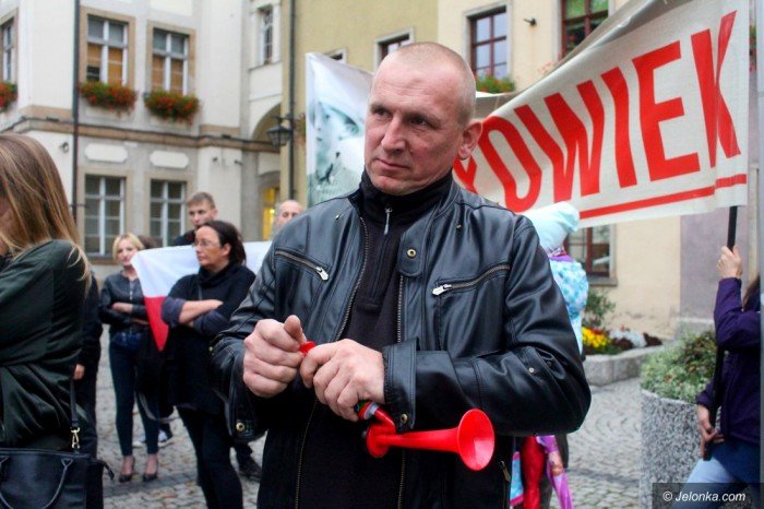 krotkie-spiecia-na-demonstracji-ws-aborcji-foto-65320