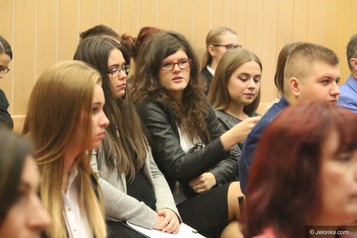 oficjalnie-uniwersytet-ekonomiczny-wystartowa-foto-65352