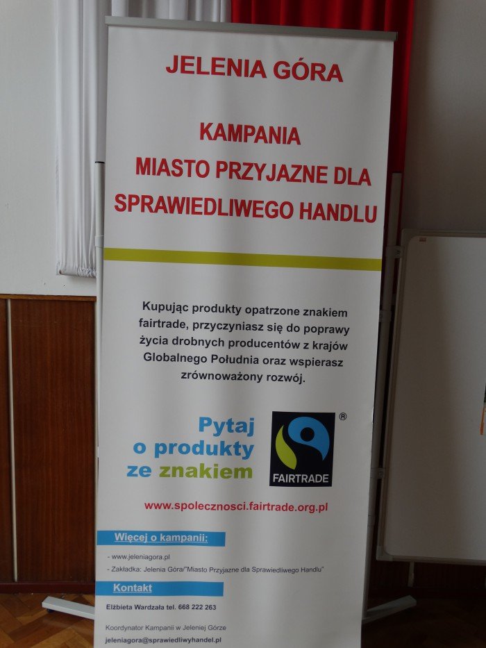 wystawa-sprawiedliwego-handlu-w-handlowce-foto-65368