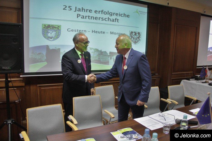 radni-z-aachen-na-uroczystej-sesji-rady-powiatu-foto-65381