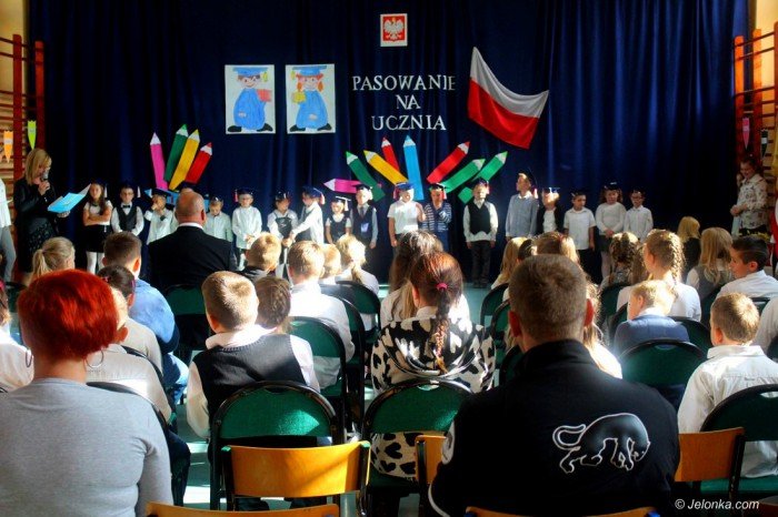 pasowanie-pierwszoklasistow-w-sp-7-foto-65388