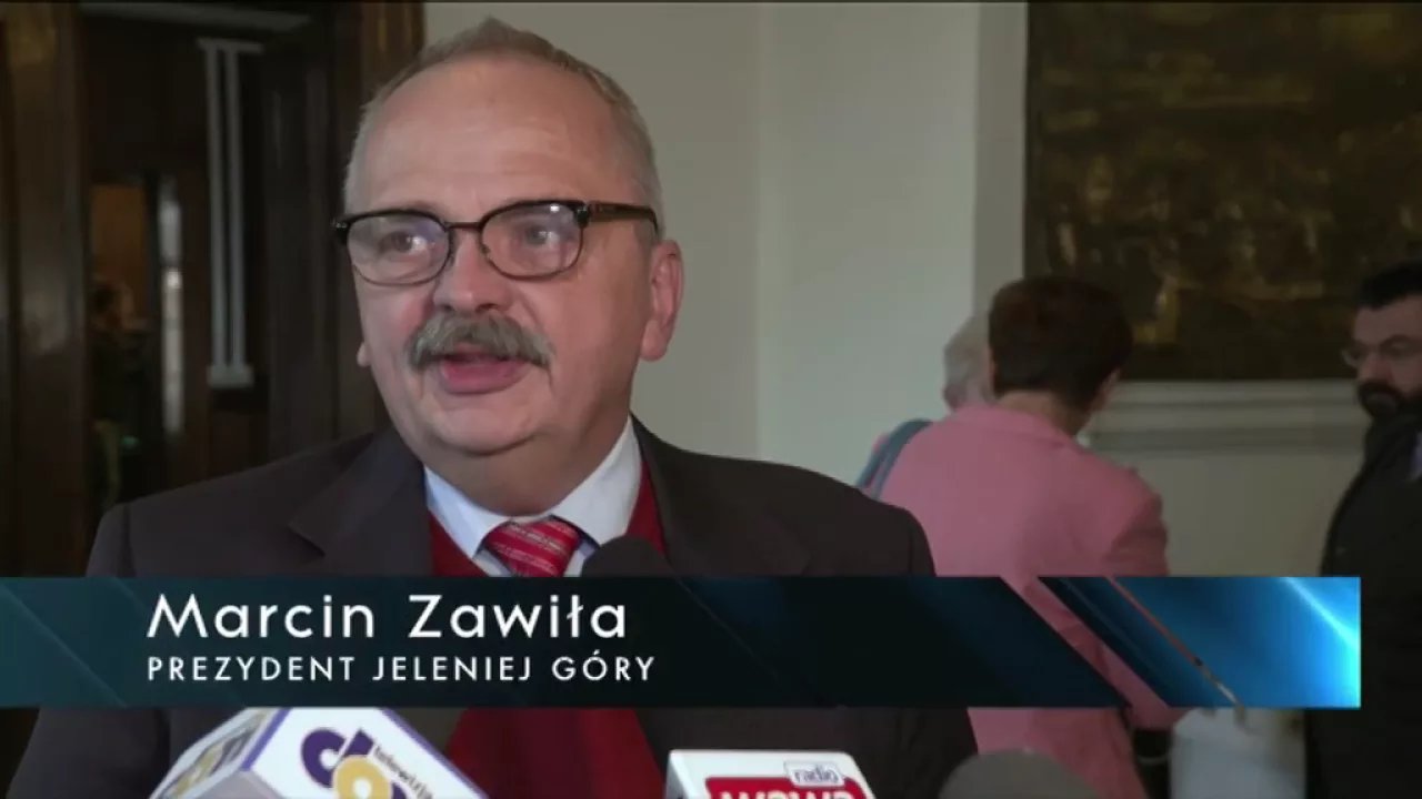 nadzwyczajna-sesja-rady-miejskiej-video-65435