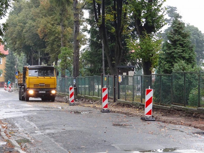 ruszy-remont-chodnika-kiedy-budowa-kortu-foto-65468