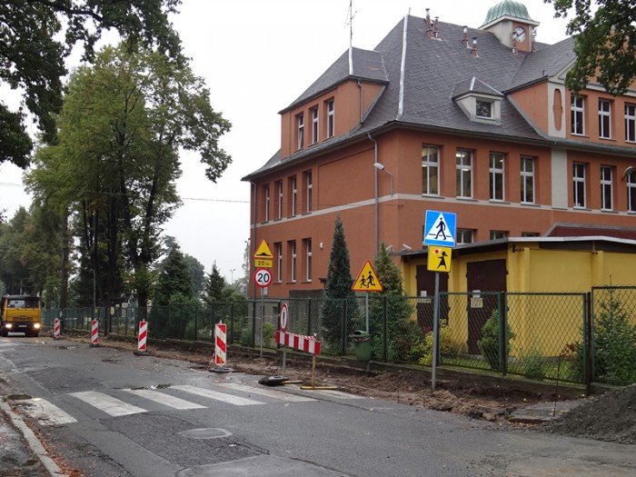 ruszy-remont-chodnika-kiedy-budowa-kortu-foto-65468