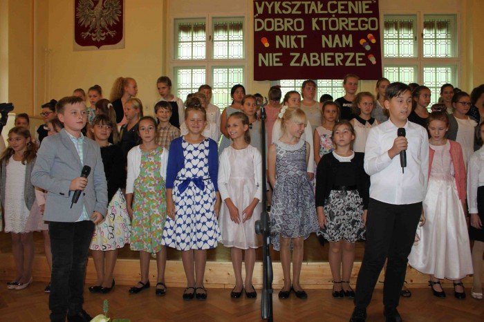 zyczenia-piosenki-i-wiersze-dla-nauczycieli-w-sp-2-foto-65482