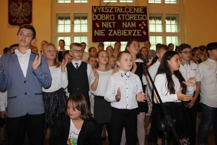 zyczenia-piosenki-i-wiersze-dla-nauczycieli-w-sp-2-foto-65482