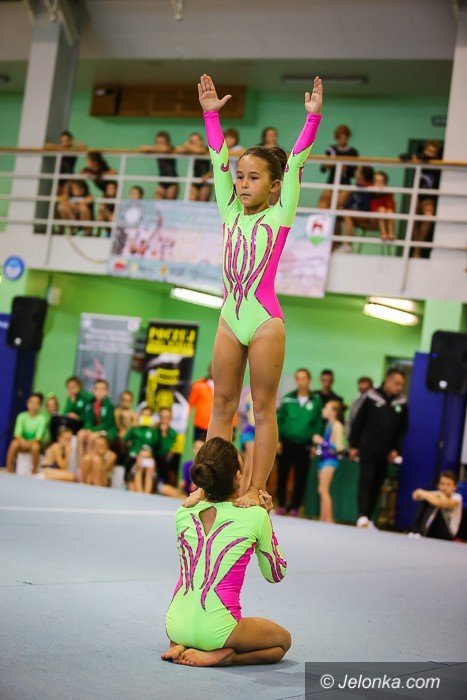 wysokie-loty-w-hali-przy-zotniczej-foto-65509