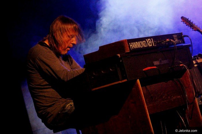 sebastian-riedel-z-zespoem-porwa-publicznosc-foto-65513