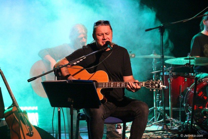 sebastian-riedel-z-zespoem-porwa-publicznosc-foto-65513