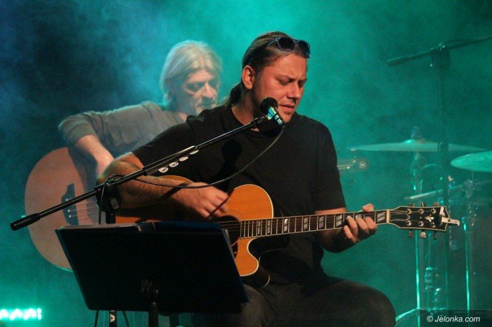 sebastian-riedel-z-zespoem-porwa-publicznosc-foto-65513
