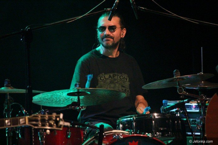 sebastian-riedel-z-zespoem-porwa-publicznosc-foto-65513