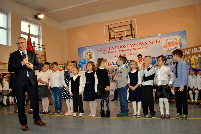 zaskakujaca-premiera-trzynastki-foto-65559