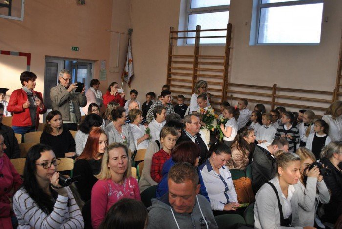 zaskakujaca-premiera-trzynastki-foto-65559