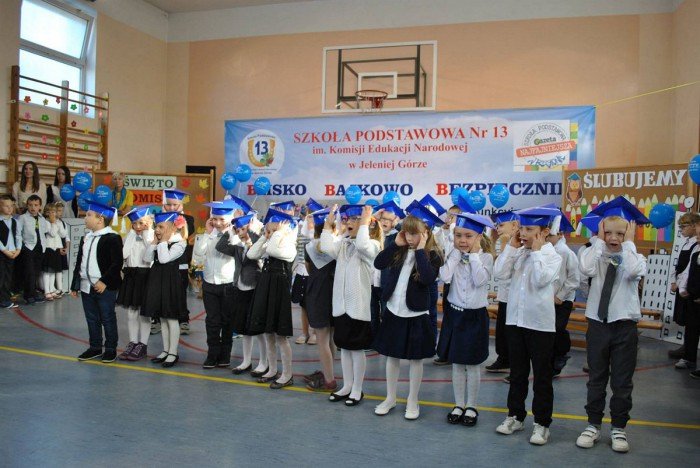zaskakujaca-premiera-trzynastki-foto-65559