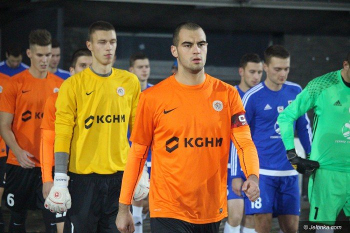 biaoniebiescy-zmierzyli-sie-z-liderem-foto-65612
