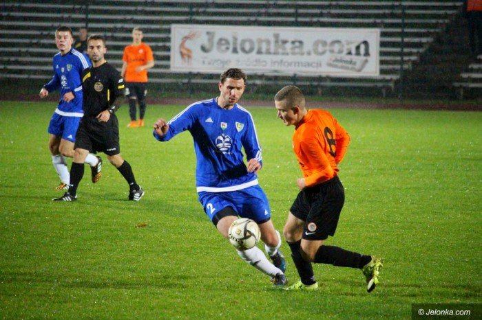 biaoniebiescy-zmierzyli-sie-z-liderem-foto-65612