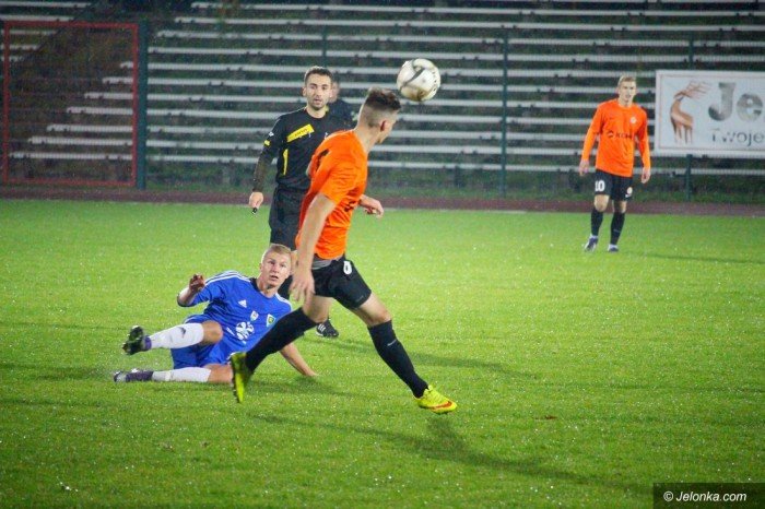 biaoniebiescy-zmierzyli-sie-z-liderem-foto-65612