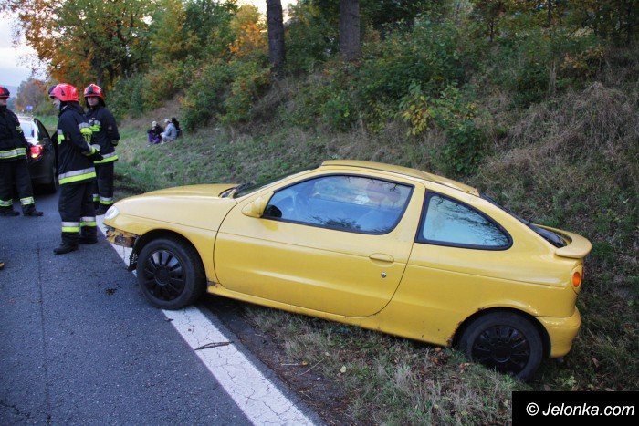 pijana-kobieta-wjechaa-do-rowu-na-krajowej-trojce-foto-65625