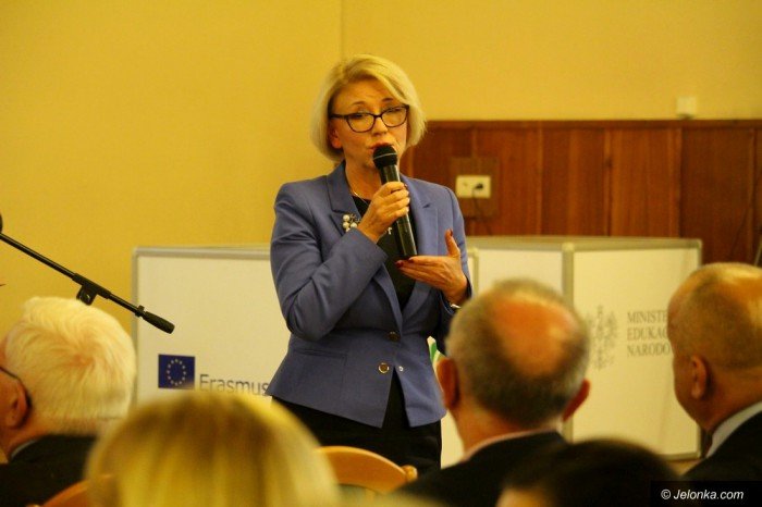 konferencja-o-zmianach-i-mozliwosciach-w-oswiacie-foto-65649