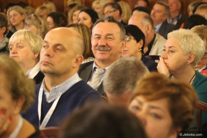 konferencja-o-zmianach-i-mozliwosciach-w-oswiacie-foto-65649