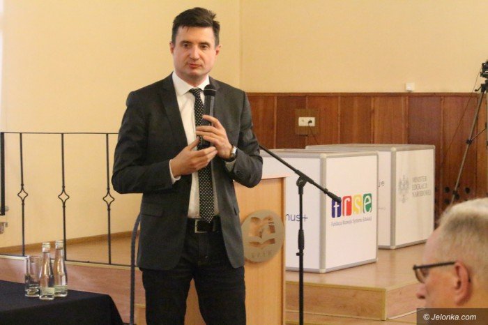 konferencja-o-zmianach-i-mozliwosciach-w-oswiacie-foto-65649