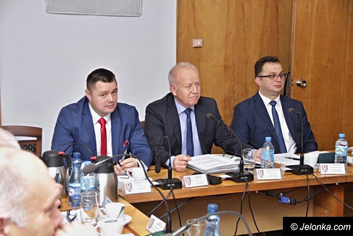 sesja-w-powiecie-kowary-przejey-liceum-foto-65697