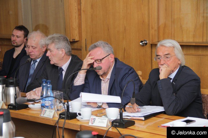 sesja-w-powiecie-kowary-przejey-liceum-foto-65697