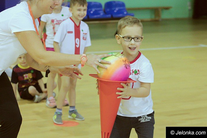 przedszkolaki-z-promyczka-w-hali-przy-zotniczej-foto-65824