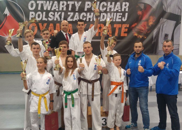 10-medali-jeleniogorskiego-klubu-oyama-65887