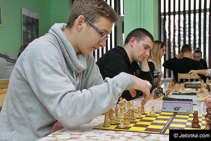turniej-szachowy-szko-ponadgimnazjalnych-foto-65889