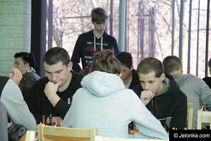 turniej-szachowy-szko-ponadgimnazjalnych-foto-65889