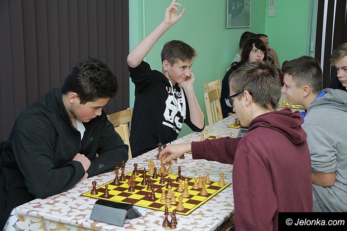 turniej-szachowy-szko-ponadgimnazjalnych-foto-65889