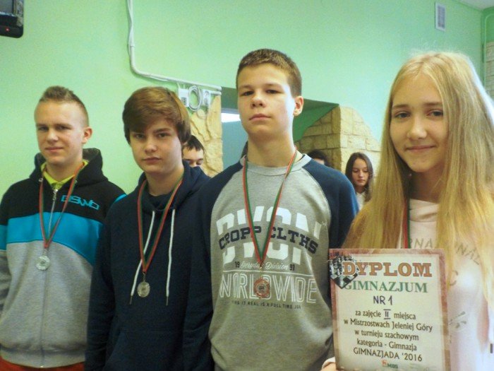gimnazjalisci-walczyli-na-planszach-szachowych-foto-65908