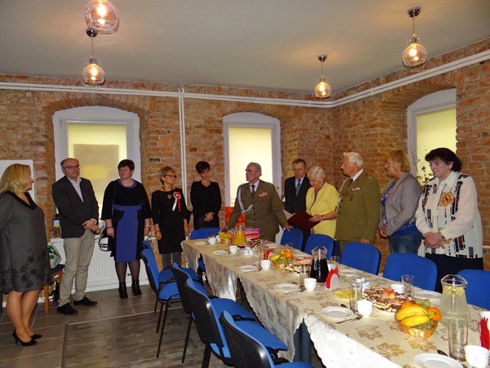 przedszkolaki-w-pieknym-przegladzie-patriotycznym-foto-65923