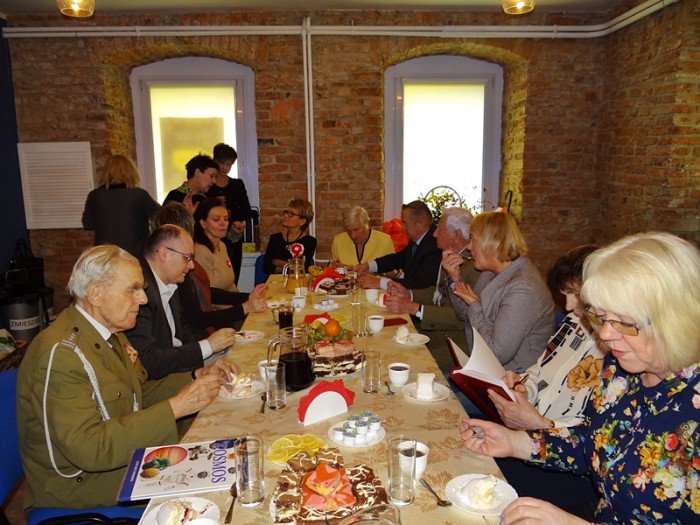 przedszkolaki-w-pieknym-przegladzie-patriotycznym-foto-65923