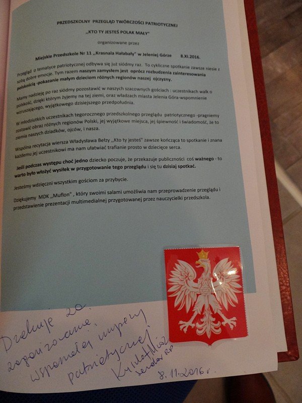 przedszkolaki-w-pieknym-przegladzie-patriotycznym-foto-65923